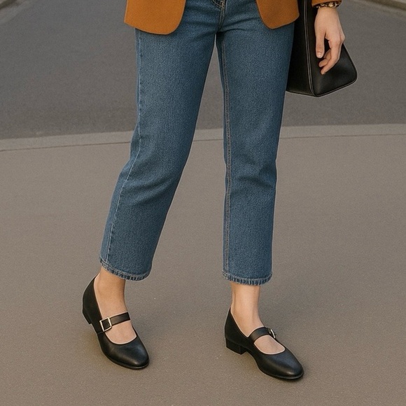 DV by Dolce Vita Black Munich Flats with Buckle Strap Women’s 8.5 New With Box - Picture 1 of 10